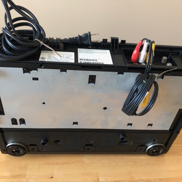 Panasonic PV-8661 Blue Line VCR VHS Player Hi-Fi Omnivision Cables  Remote Works - Picture 10 of 10